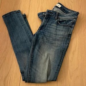 DL 1961 distressed denim